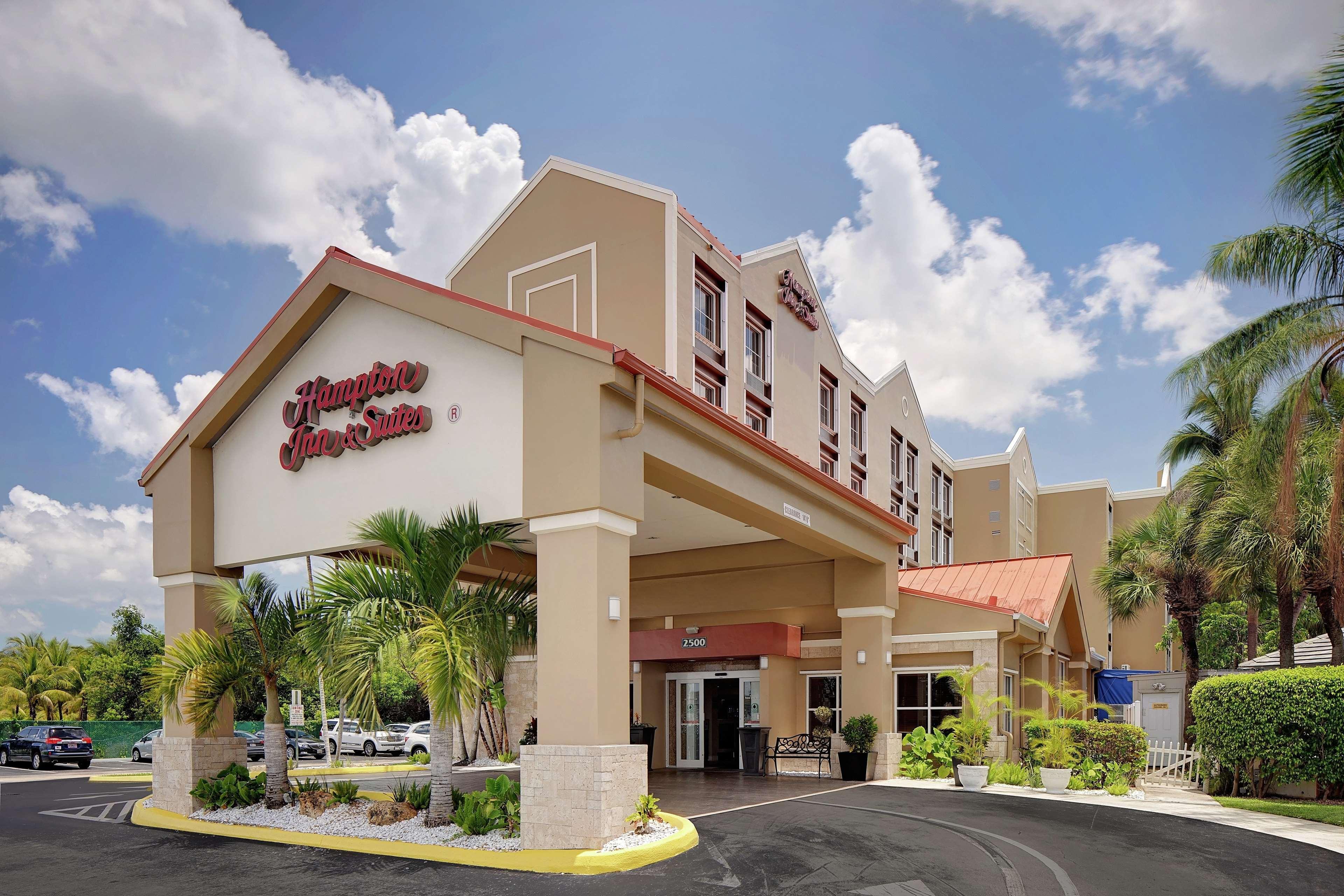 Hampton Inn & Suites Fort Lauderdale Airport Hollywood Ngoại thất bức ảnh